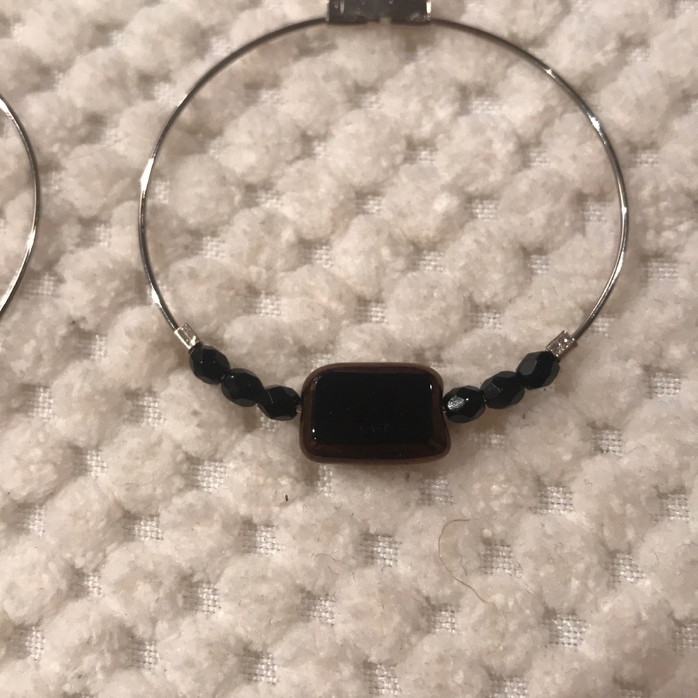 Silver and black hand crafted earrings - Picture 3 of 3